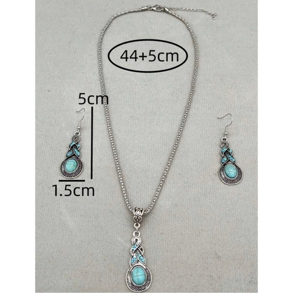 Bohemian Turquoise Stone Necklace & Earrings Jewelry Set - Picture 3 of 3